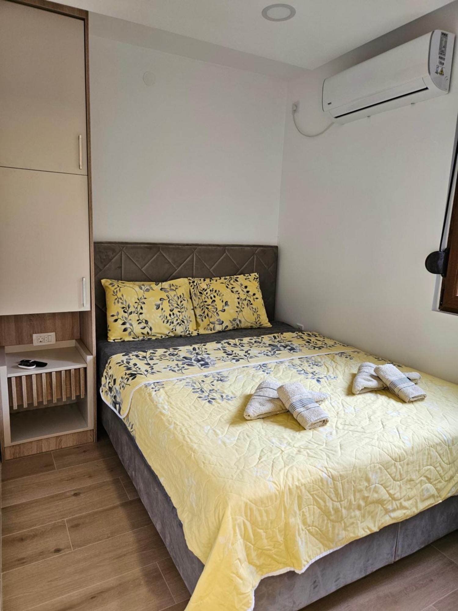Apartment Vento Di Bocche III Kotor Exterior photo